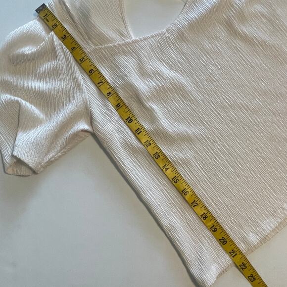 Sundays in Brooklyn Puff-Sleeve Top Womens Medium Ivory Bow-Back V-Neck Anthro - Picture 9 of 9